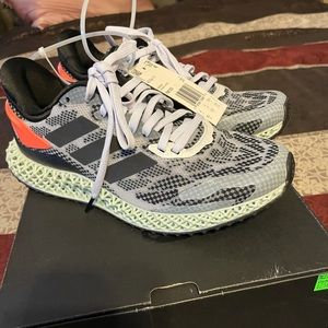 Adidas 4D Run 1.0